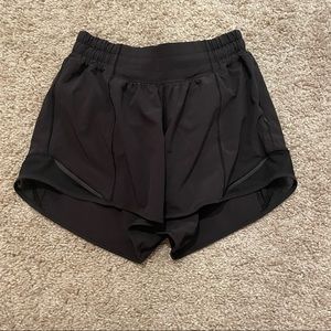 Hotty Hot Low Rise Lined 2.5 Shorts